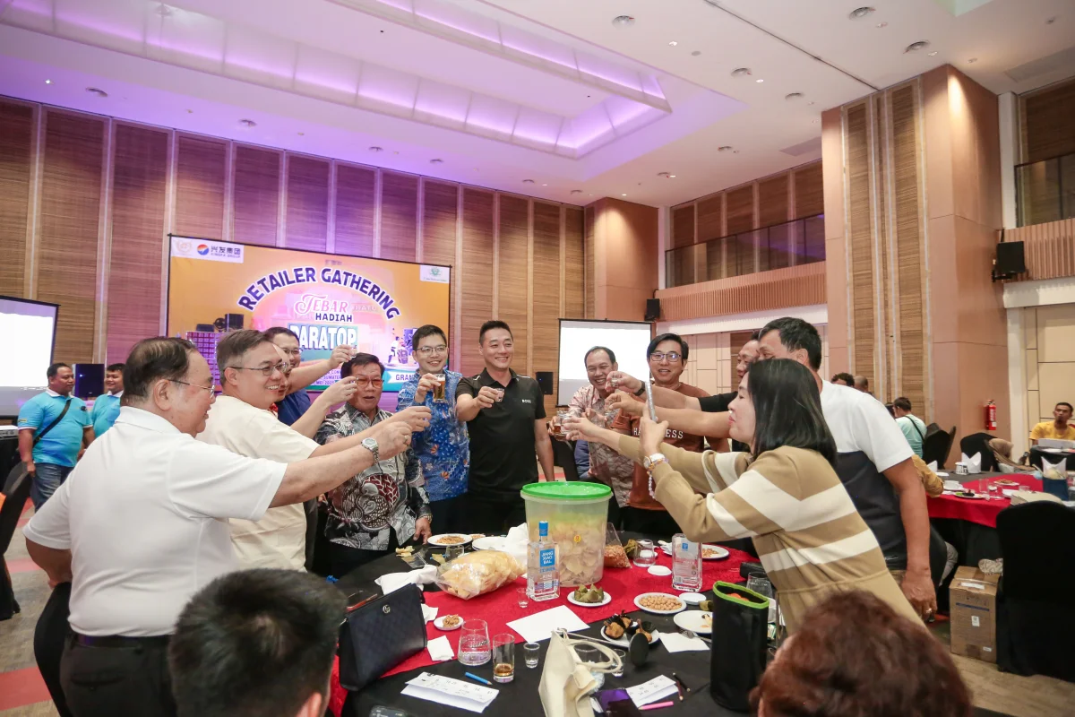 Gala Dinner & Retailer Gathering Paratop 276 SL - Sumatra