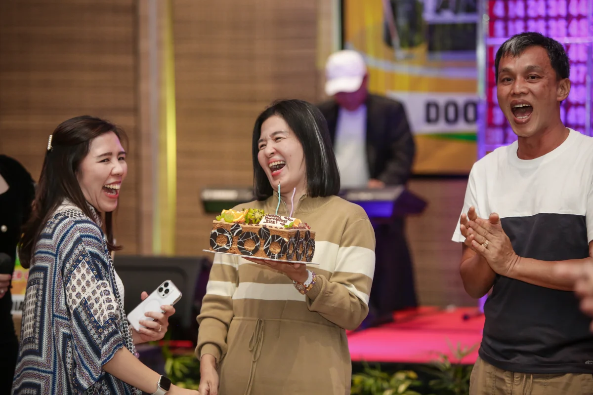 Gala Dinner & Retailer Gathering Paratop 276 SL - Sumatra